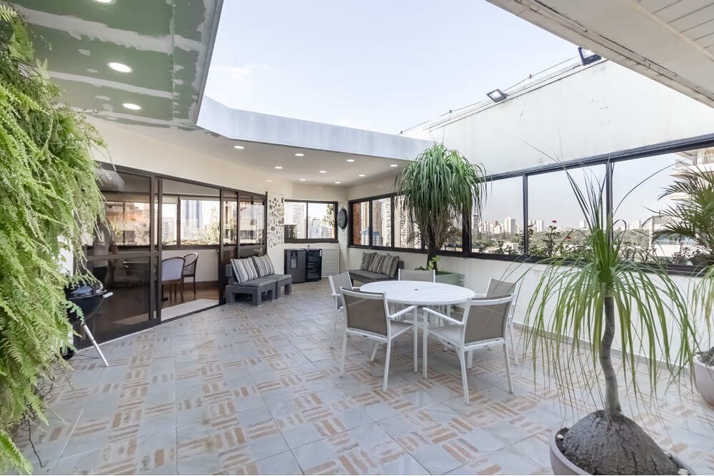 JDAAP 97 Apto 601721028-18 - REMAX Front Exclusividades