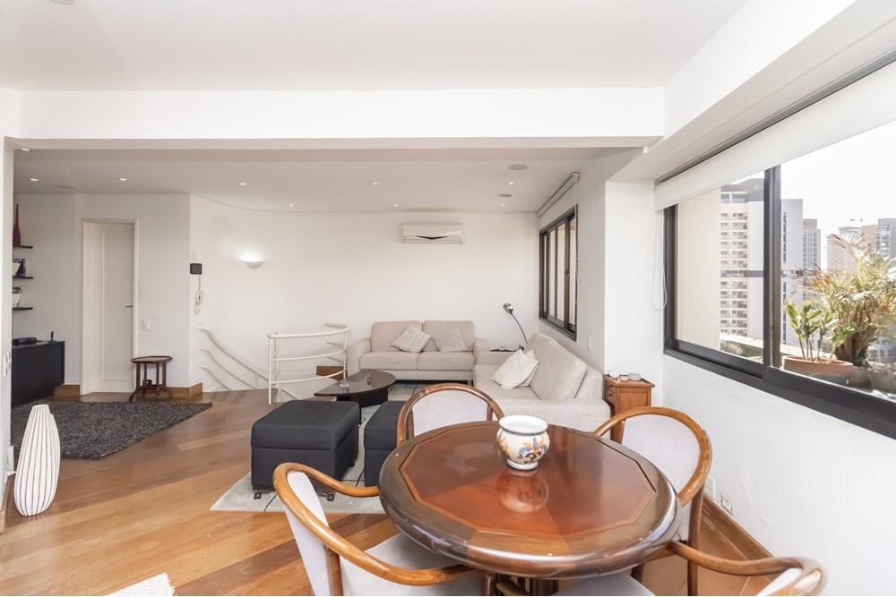 JDAAP 97 Apto 601721028-18 - REMAX Front Exclusividades