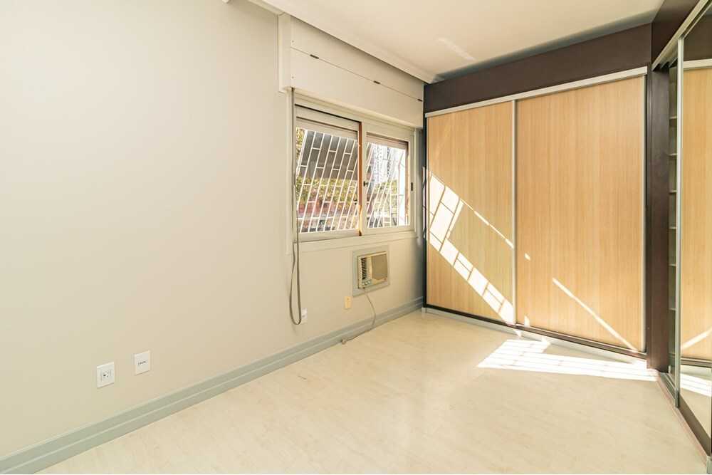 Residencial Multifamiliar de 3 quartos, 127m² no bairro Jardim Lindóia, em Porto Alegre | Eu Corretor