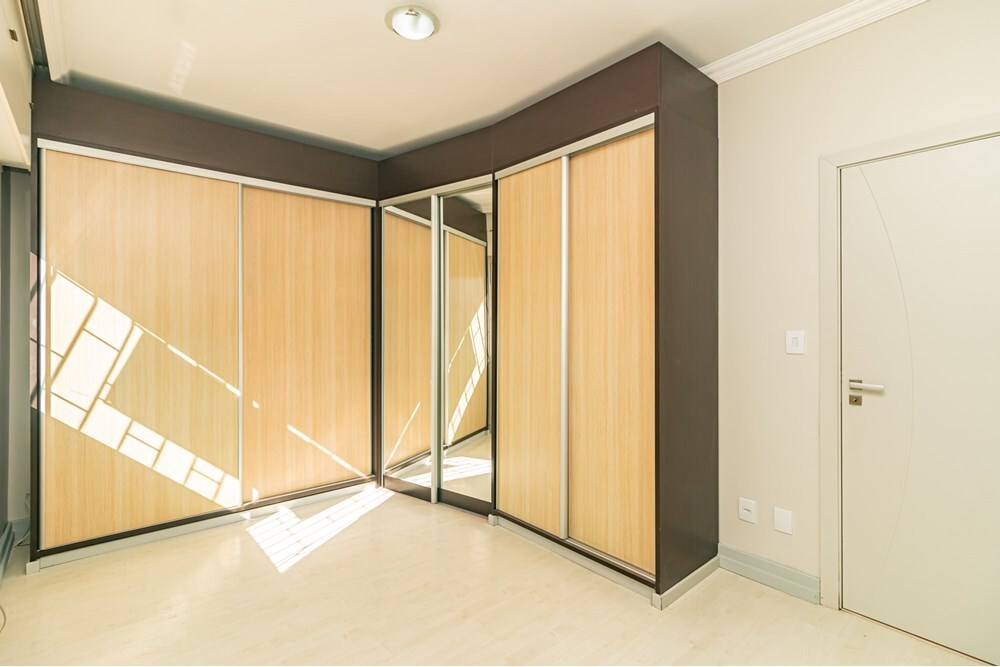 Residencial Multifamiliar de 3 quartos, 127m² no bairro Jardim Lindóia, em Porto Alegre | Eu Corretor