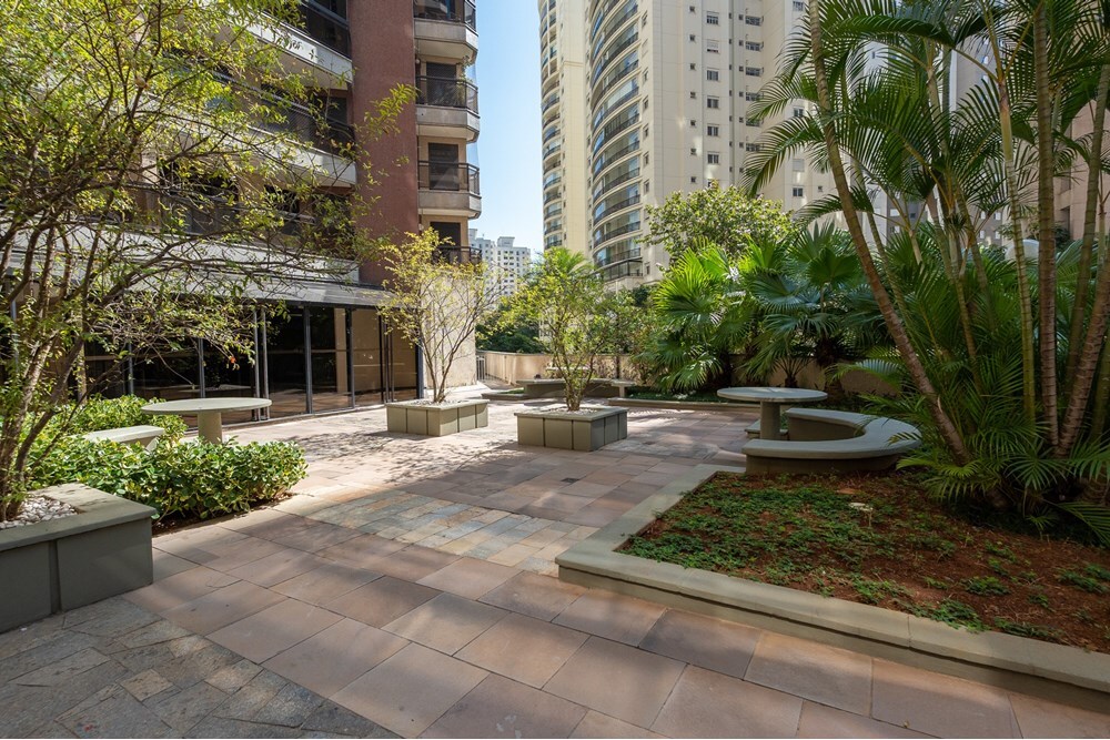 MJ 185 Apto 601971014-167 - REMAX Empire Exclusividades