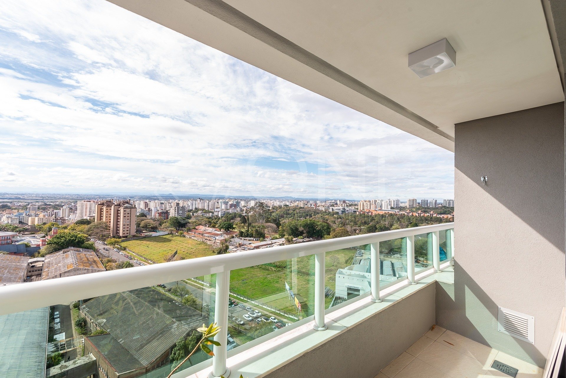 Residencial Multifamiliar de 1 quarto, 57m² no bairro Três Figueiras, em Porto Alegre | Eu Corretor