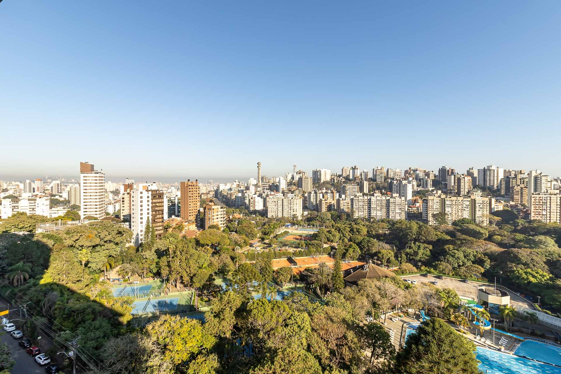 Residencial Multifamiliar de 3 quartos, 317m² no bairro Petrópolis, em Porto Alegre | Eu Corretor