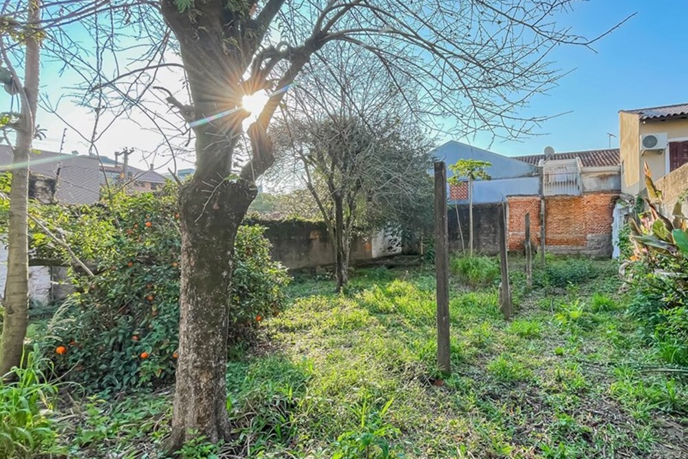 Residencial Multifamiliar de 385m² no bairro Chácara das Pedras, em Porto Alegre | Eu Corretor