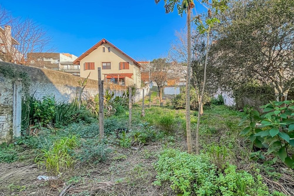 Residencial Multifamiliar de 385m² no bairro Chácara das Pedras, em Porto Alegre | Eu Corretor