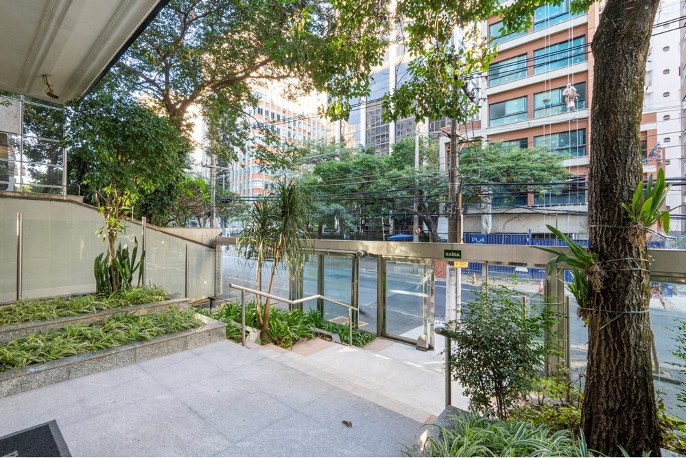 IBT 100 Sala 601241007-32 - REMAX Ville Exclusividades IBT 100 Sala 601241007-32 - REMAX Ville Exclusividades