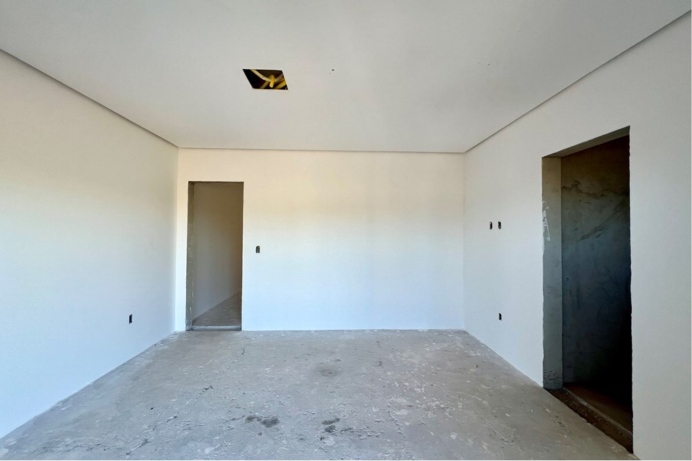 CG 200 610241026-29 - REMAX 520 Exclusividades