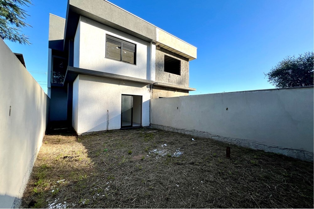 CG 200 610241026-29 - REMAX 520 Exclusividades