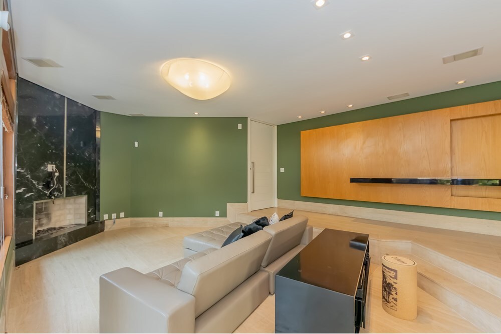 VIP 35 Casa 601461002-43 - REMAX NM Exclusividades