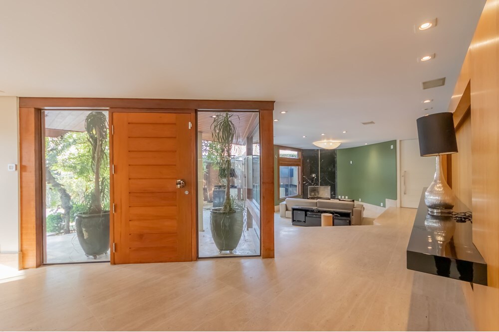 VIP 35 Casa 601461002-43 - REMAX NM Exclusividades