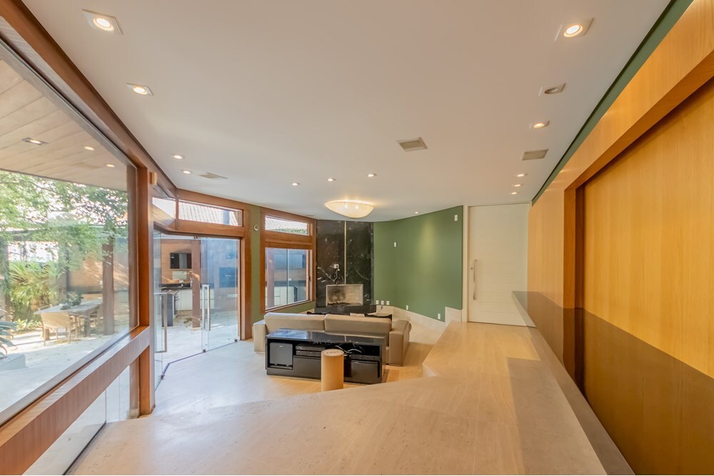 VIP 35 Casa 601461002-43 - REMAX NM Exclusividades