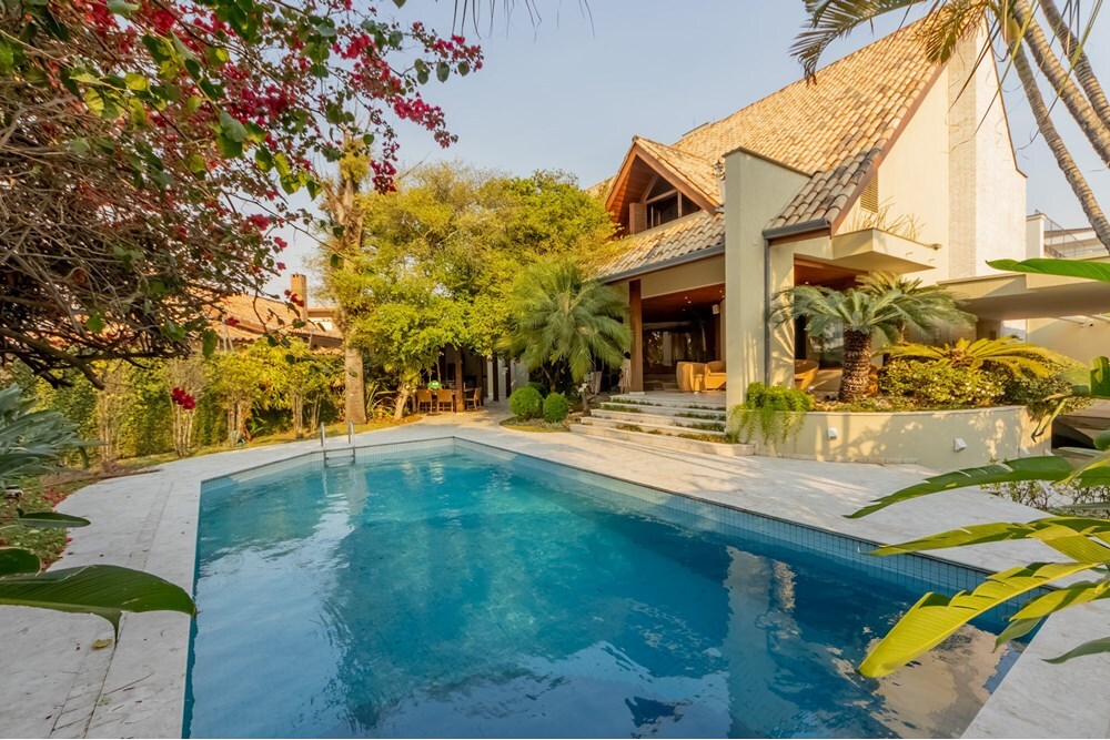 VIP 35 Casa 601461002-43 - REMAX NM Exclusividades