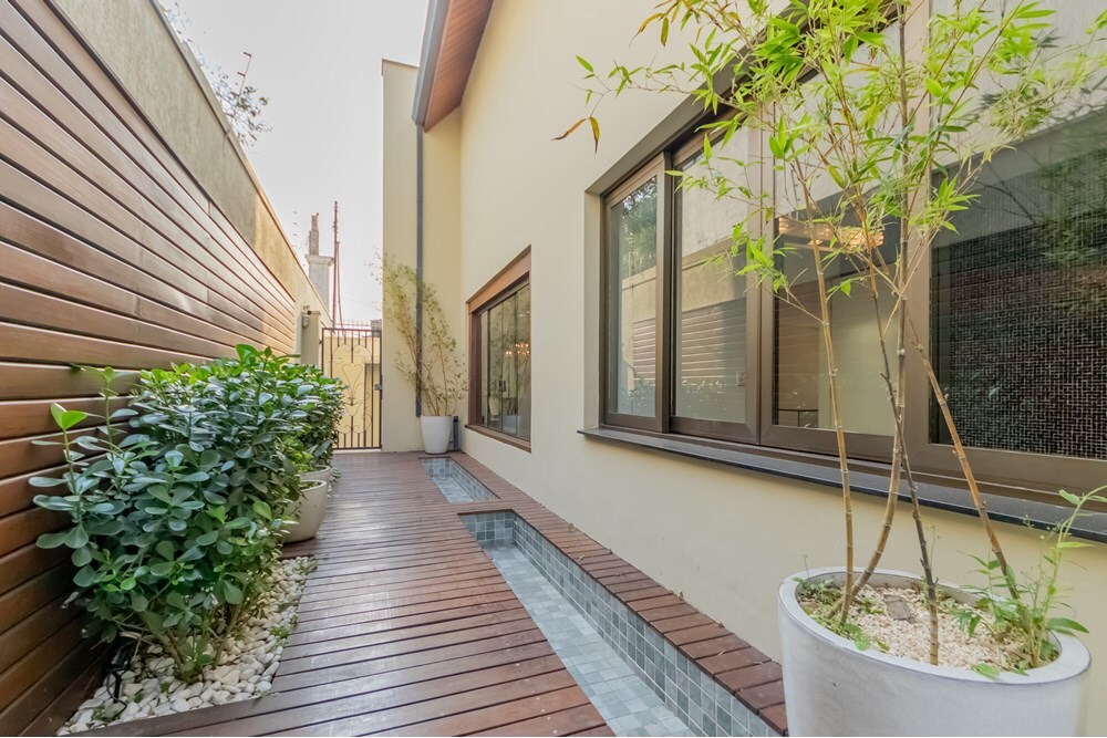 VIP 35 Casa 601461002-43 - REMAX NM Exclusividades