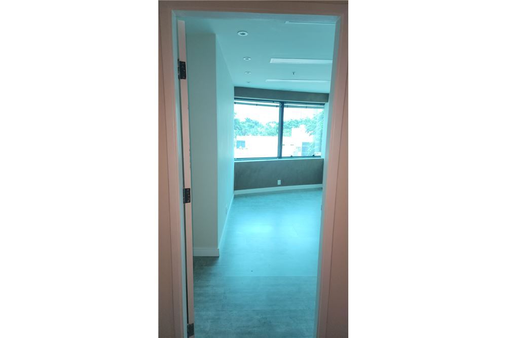 PFDA 221 Loja 602191001-11 - Remax United Exclusividades