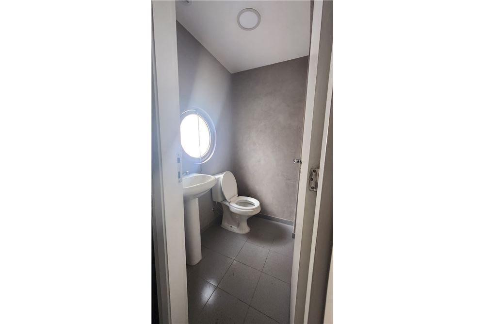 PFDA 221 Loja 602191001-11 - Remax United Exclusividades