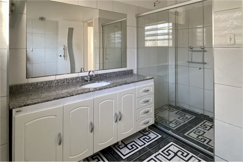 JS 2055 Apto 602191001-18 - Remax United Exclusividades