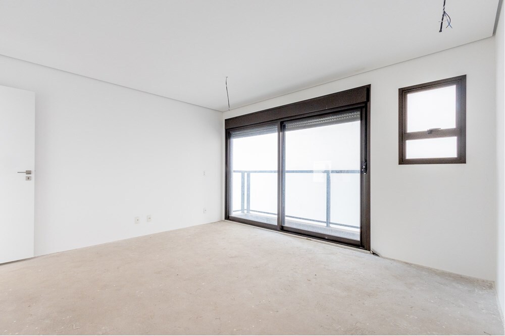 SCT 221 Apto 601081042-43 - REMAX Lepex Exclusividades