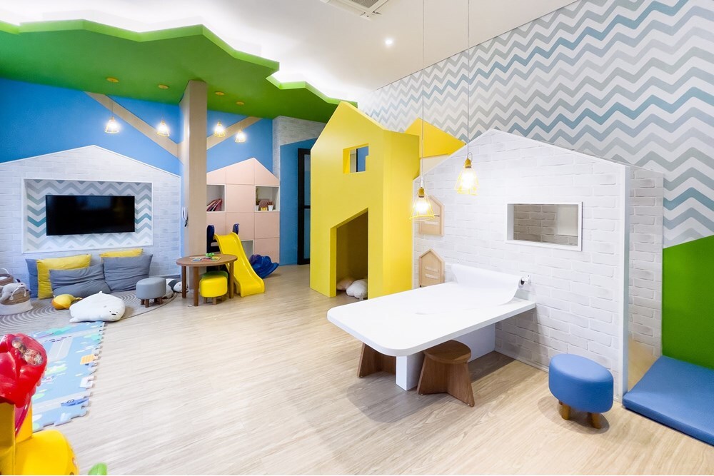 SCT 221 Apto 601081042-43 - REMAX Lepex Exclusividades