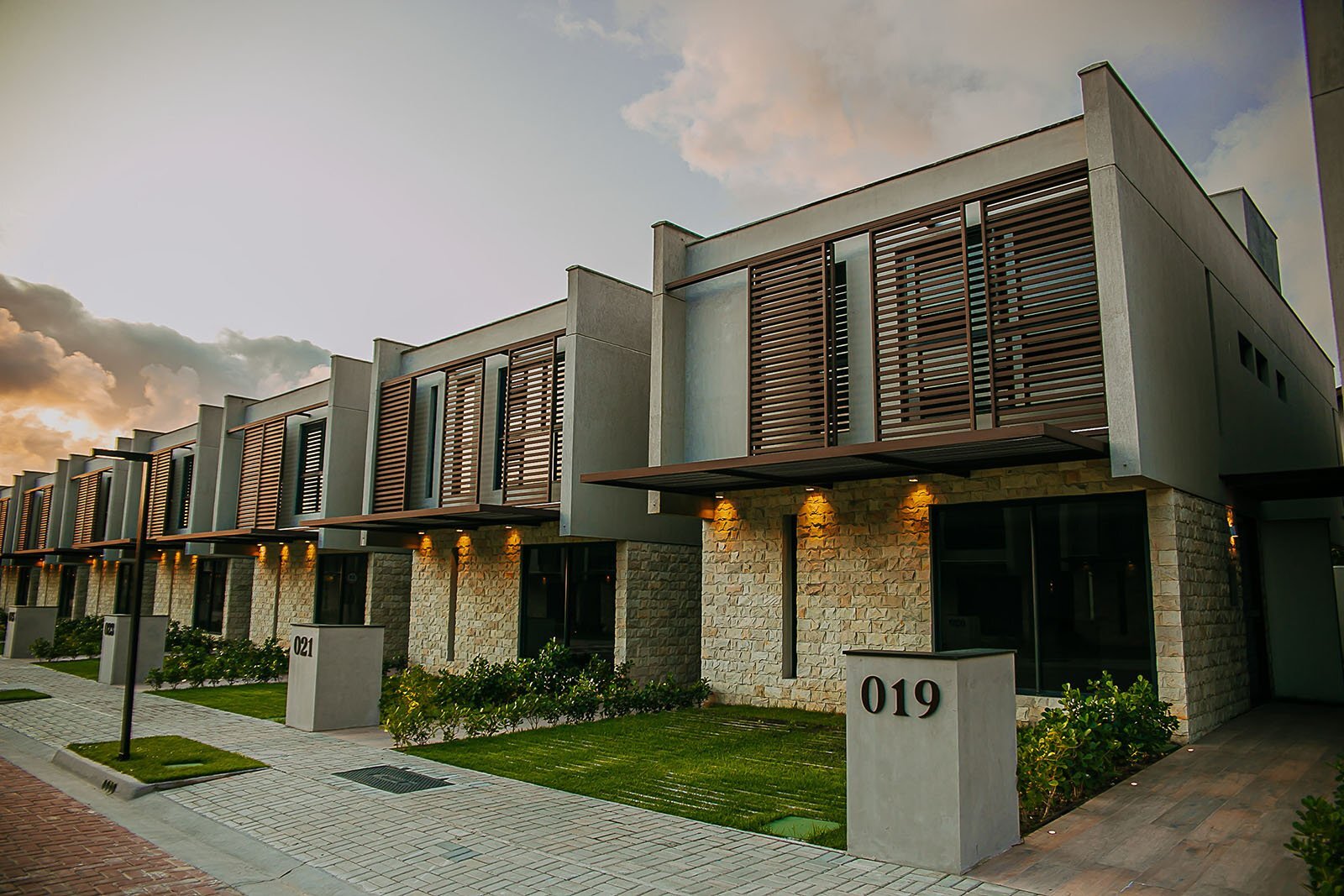 House - Alliance House - Alliance