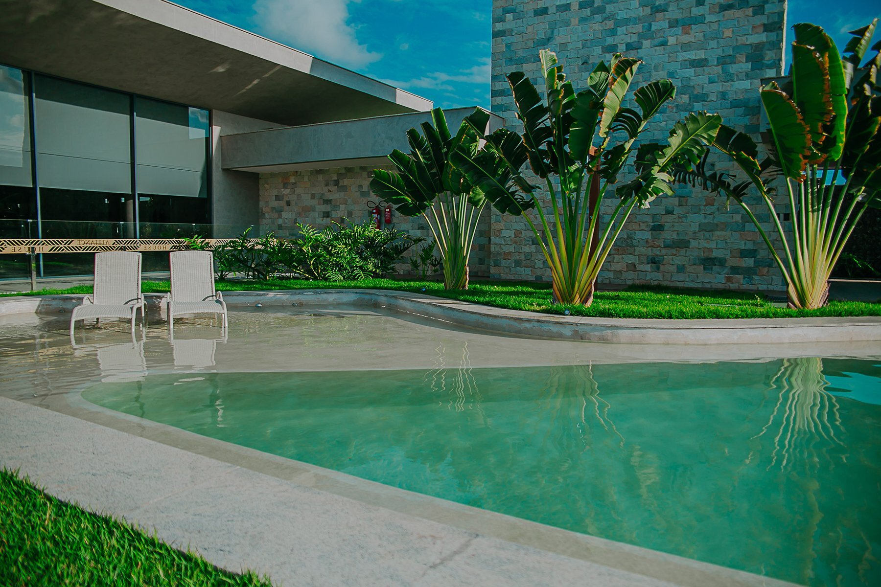 House - Alliance House - Alliance