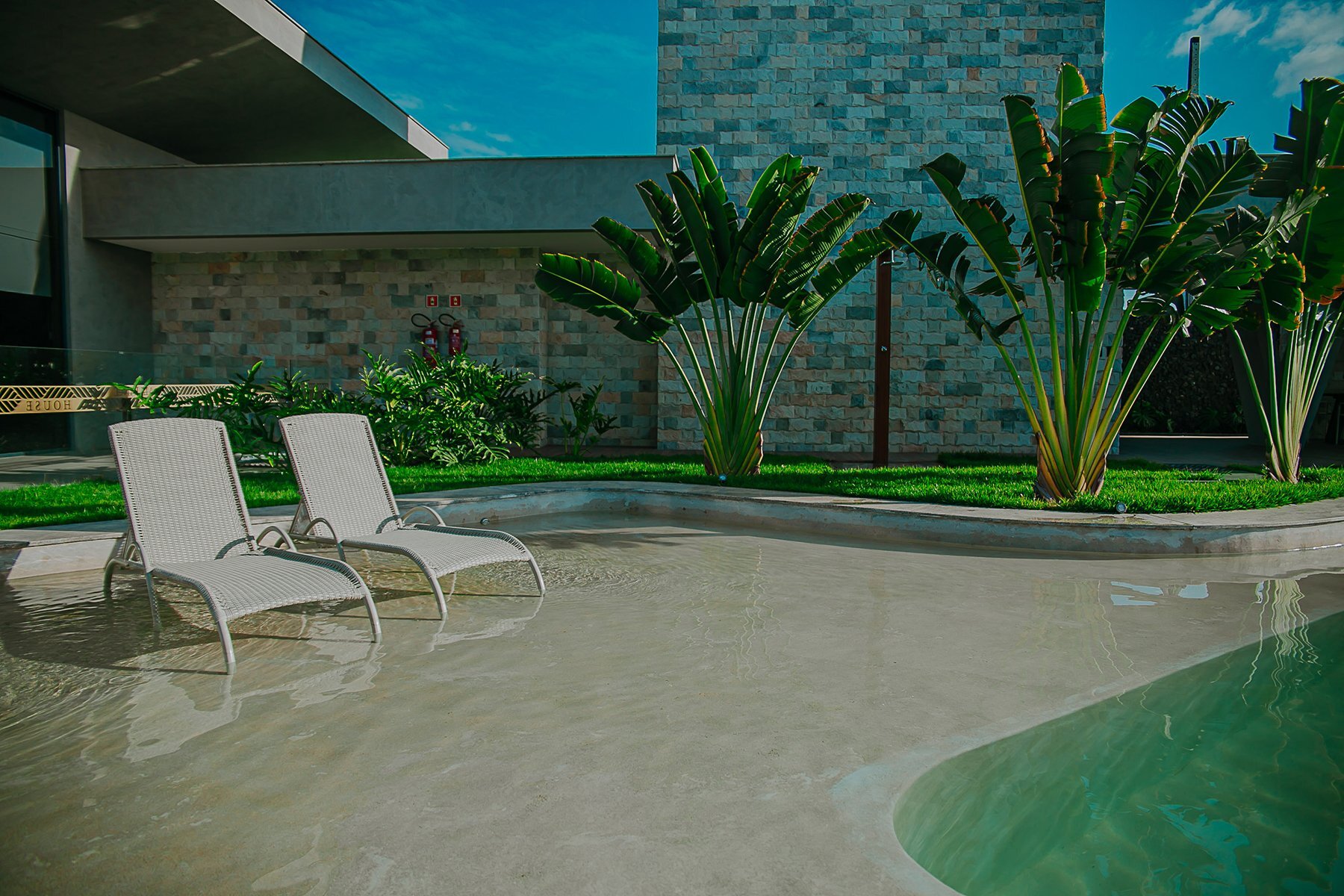 House - Alliance House - Alliance