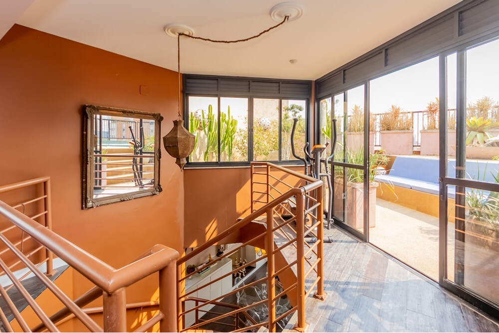 RPBDCL 372 Apto 601721006-58 - REMAX Front Exclusividades RPBDCL 372 Apto 601721006-58 - REMAX Front Exclusividades