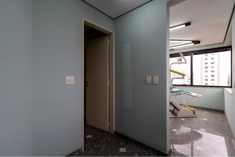 VMDDM 1061 Loja 601401005-34 - REMAX Paradisus Exclusividades