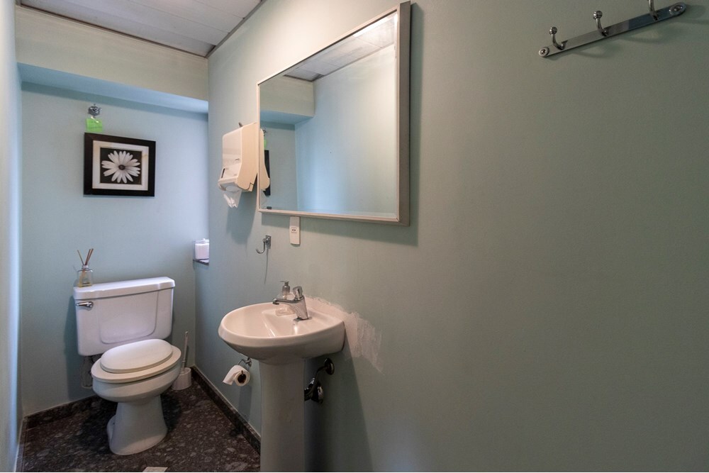 VMDDM 1061 Loja 601401005-34 - REMAX Paradisus Exclusividades