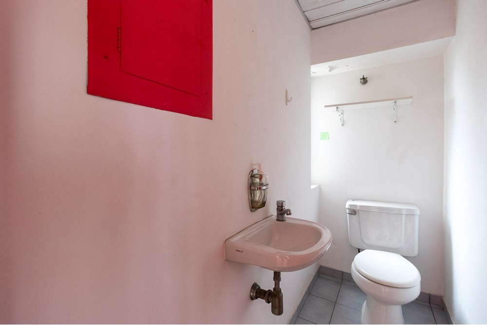 VMDDM 1061 Sala 601401005-32 - REMAX Paradisus Exclusividades