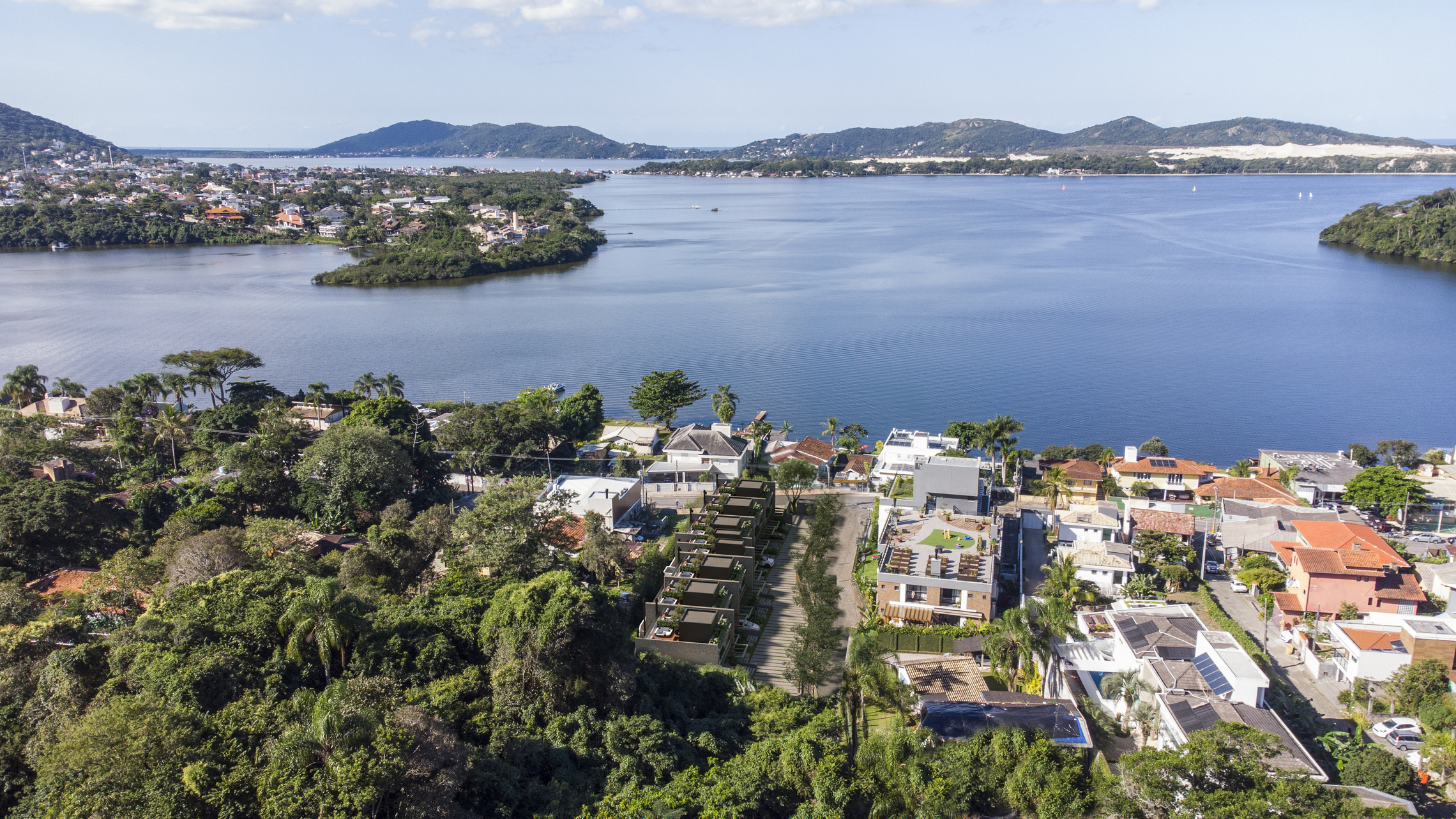 Residencial Multifamiliar de 2 quartos, 145m² no bairro Lagoa da Conceição, em Florianópolis | Eu Corretor