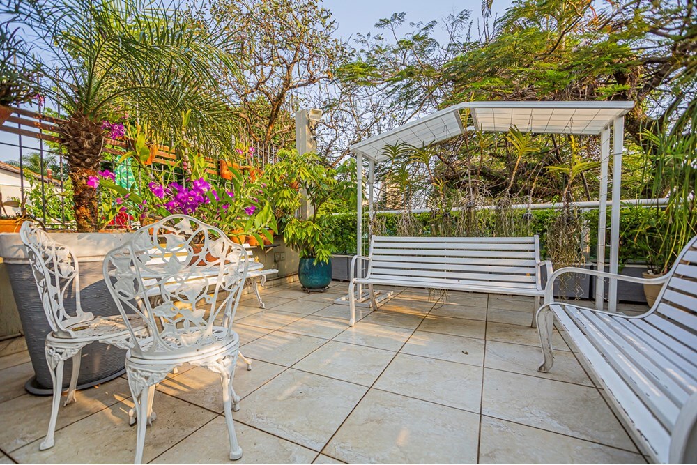 BDSJR 63 601401007-23 - REMAX Paradisus Exclusividades