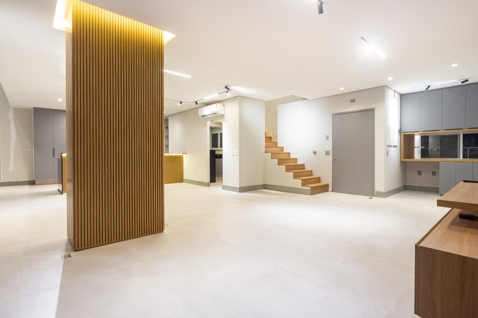 Celebrity - Kauffmann