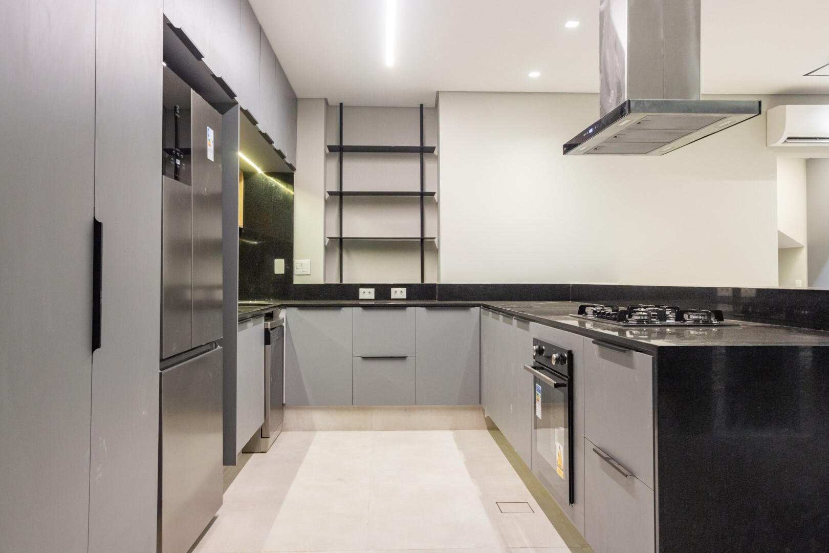 Celebrity - Kauffmann