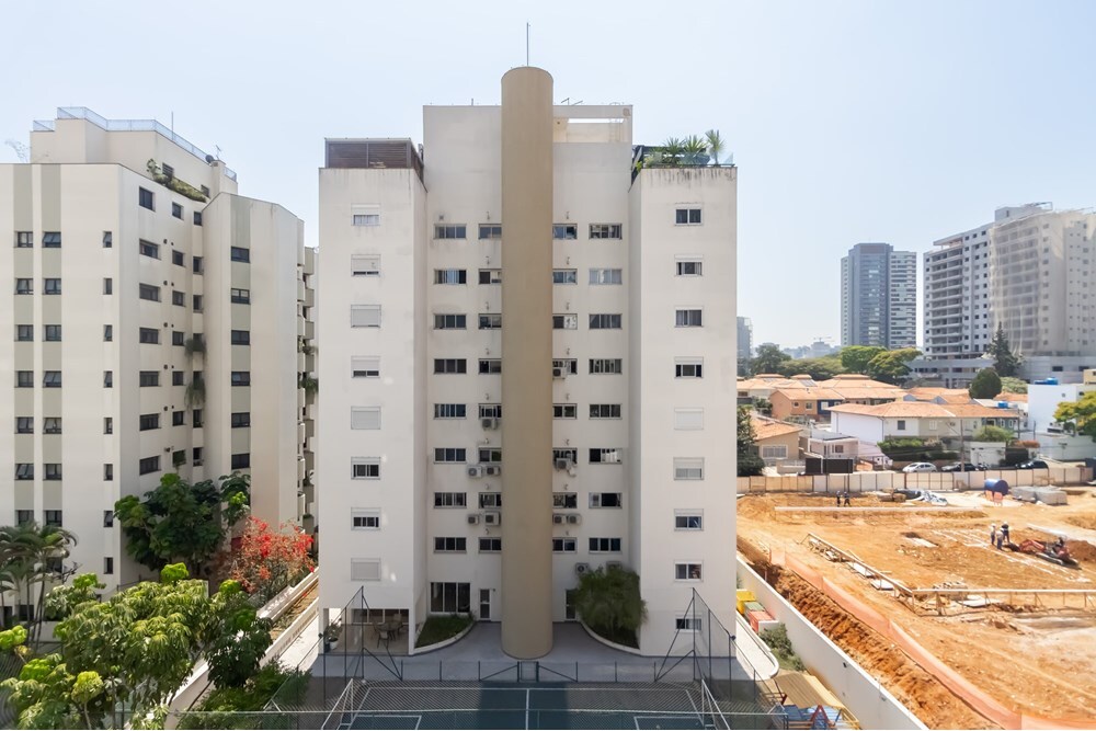 BN 246 Apto 601721002-43 - REMAX Front Exclusividades