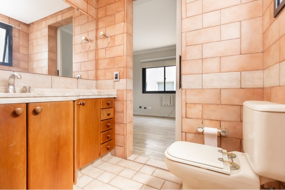 BN 246 Apto 601721002-43 - REMAX Front Exclusividades