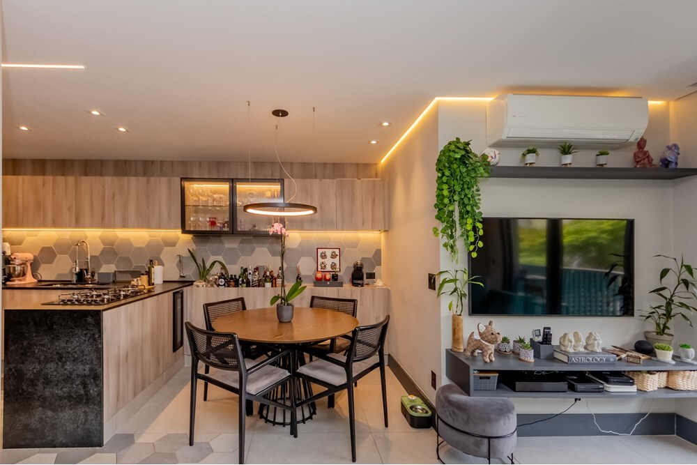 MP 429 Apto 601721028-28 - REMAX Front Exclusividades