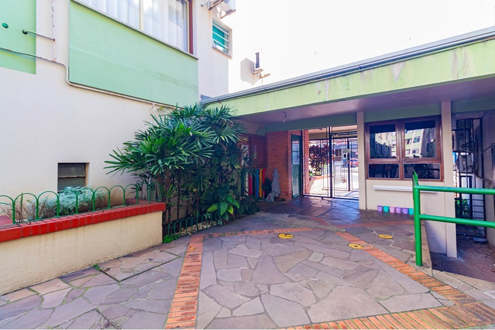 Residencial Multifamiliar de 2 quartos, 67m² no bairro Teresópolis, em Porto Alegre | Eu Corretor