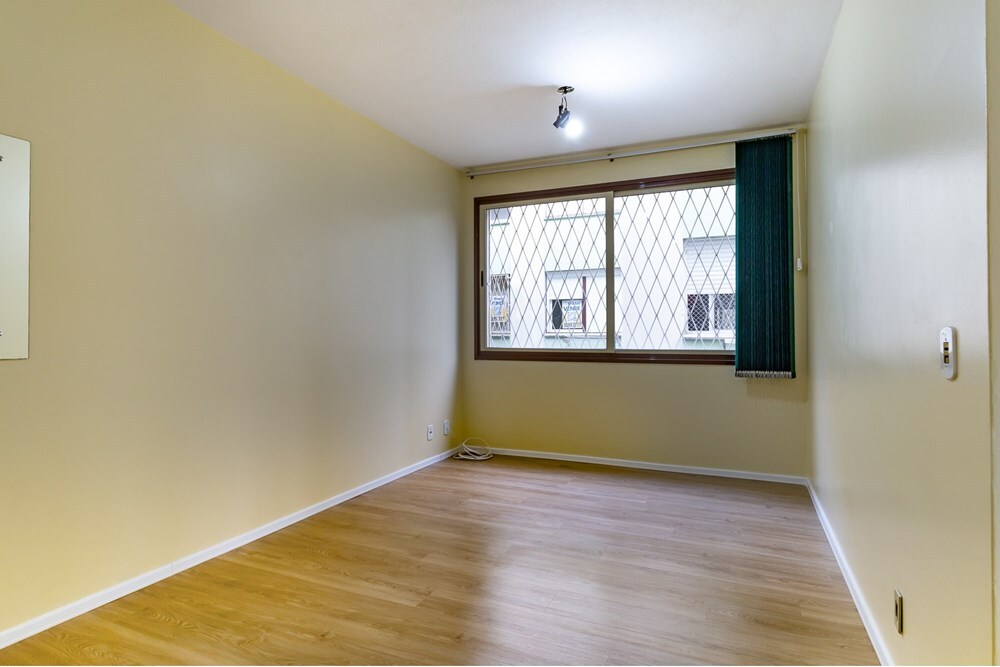 Residencial Multifamiliar de 2 quartos, 67m² no bairro Teresópolis, em Porto Alegre | Eu Corretor