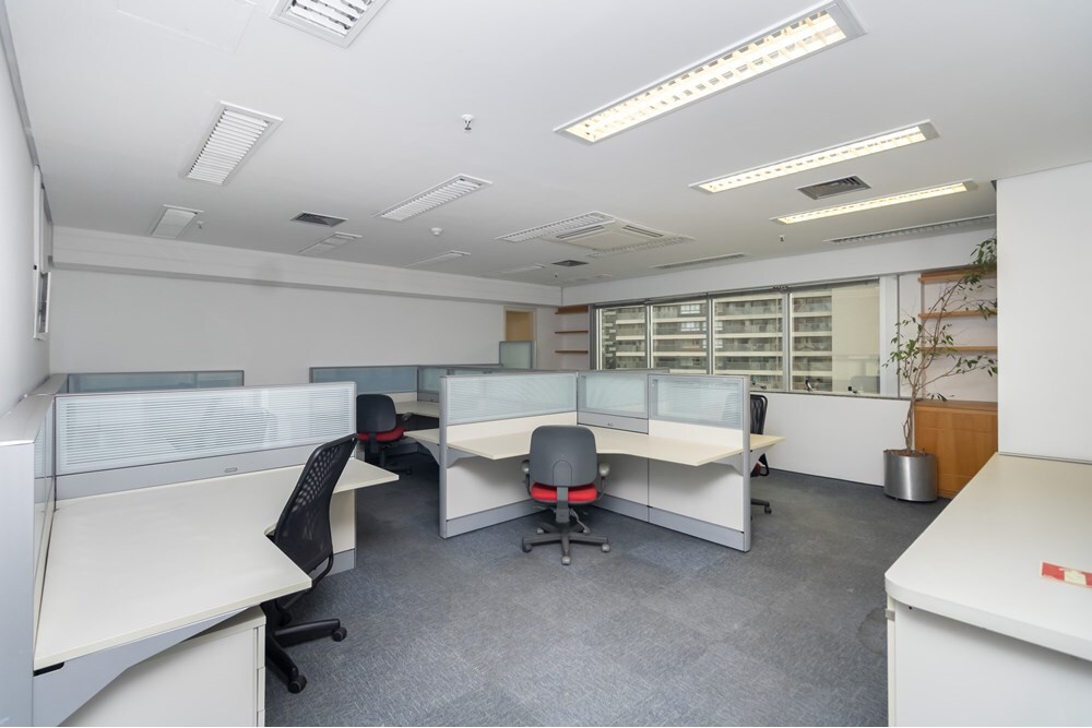 PCD 184 Sala 630331089-6 - REMAX Comunità Exclusividades