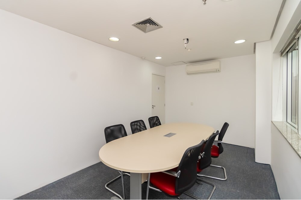 PCD 184 Sala 630331089-6 - REMAX Comunità Exclusividades