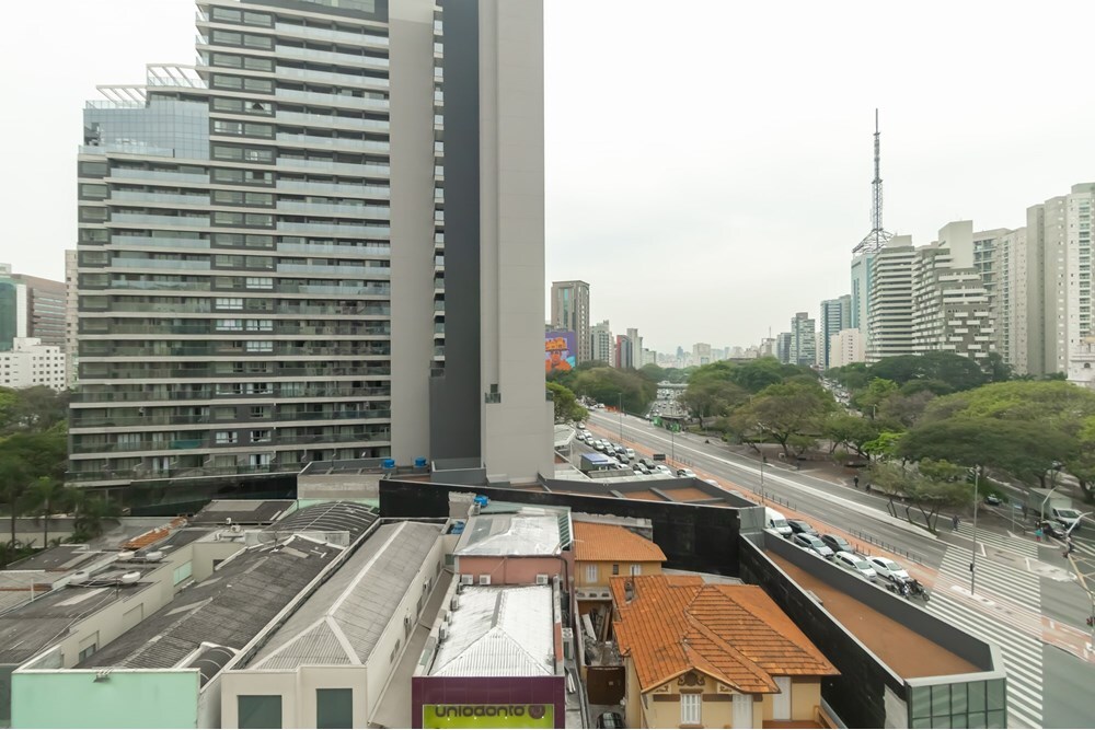 PCD 184 Sala 630331089-6 - REMAX Comunità Exclusividades