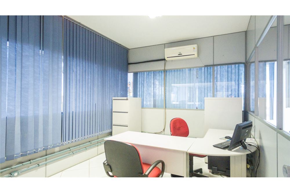 CEMZ 69 Pavilhão 690591010-33 - REMAX Máxima Exclusividades