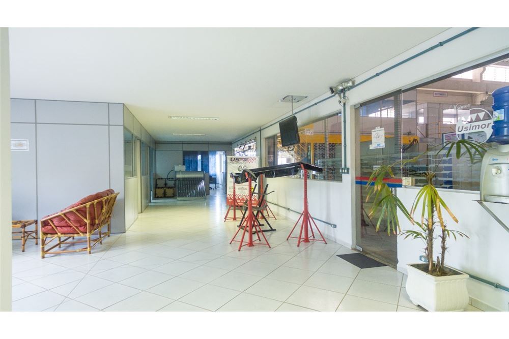 CEMZ 69 Pavilhão 690591010-33 - REMAX Máxima Exclusividades