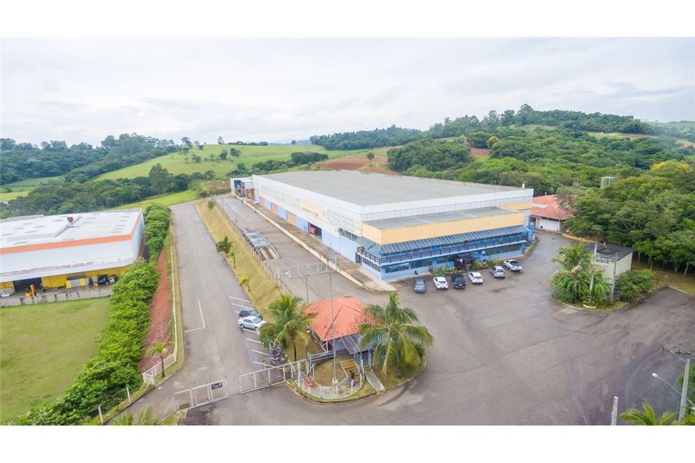 CEMZ 69 Pavilhão 690591010-33 - REMAX Máxima Exclusividades