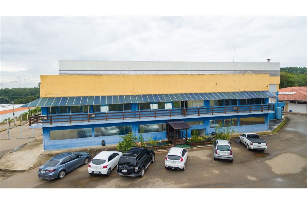 CEMZ 69 Pavilhão 690591010-33 - REMAX Máxima Exclusividades