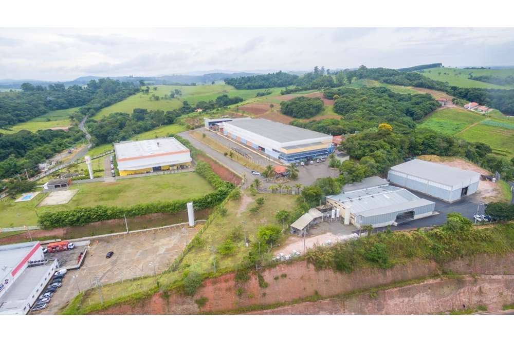 CEMZ 69 Pavilhão 690591010-33 - REMAX Máxima Exclusividades