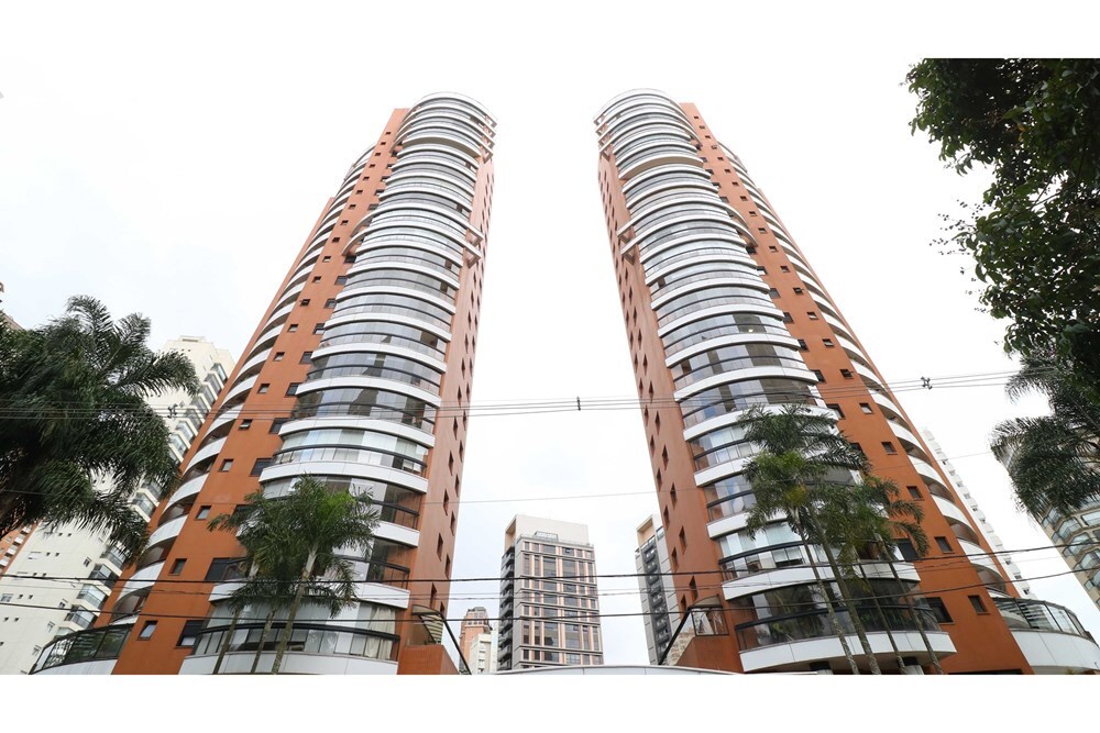 PFW 11 Apto 601361044-28 - REMAX Trio Exclusividades