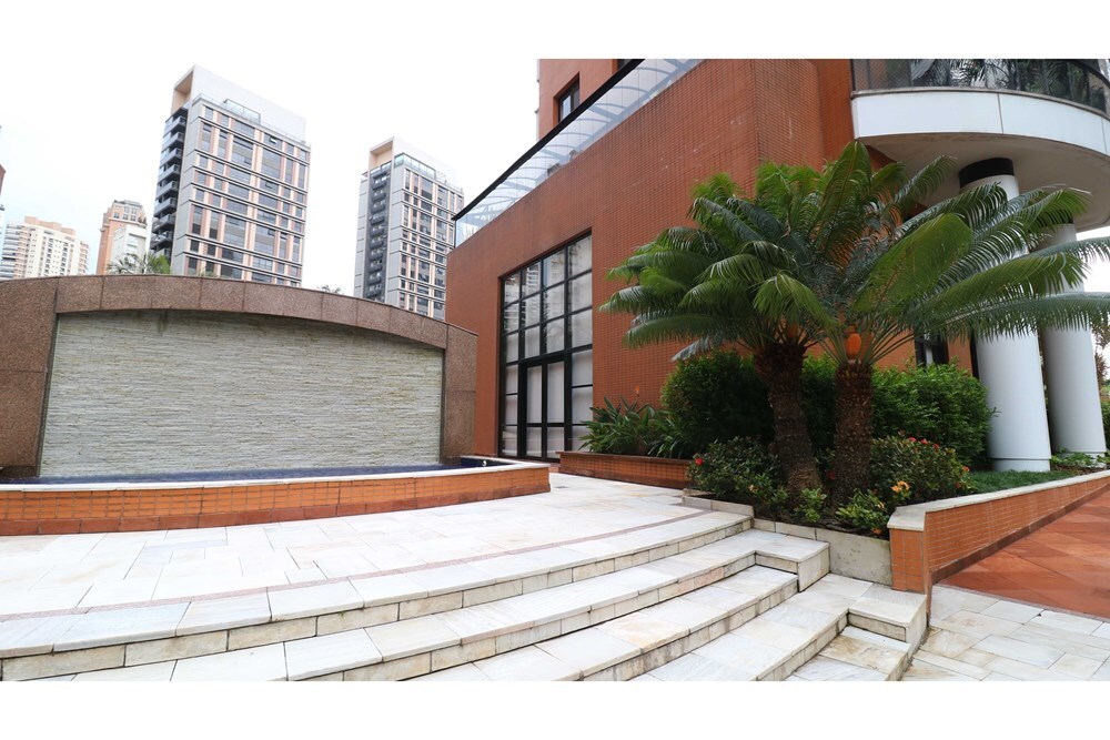 PFW 11 Apto 601361044-28 - REMAX Trio Exclusividades