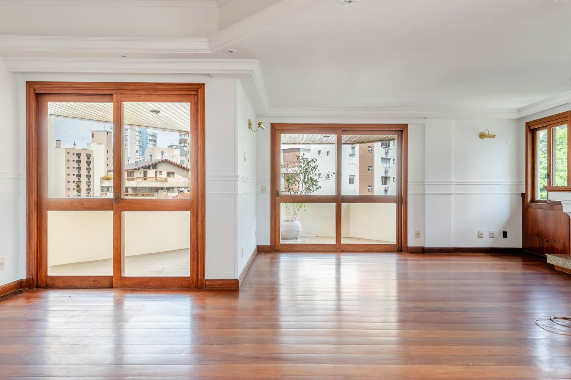 Residencial Multifamiliar de 5 quartos, 449m² no bairro Bela Vista, em Porto Alegre | Eu Corretor