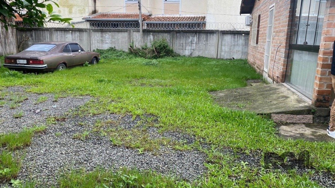 Residencial Multifamiliar de 1476m² no bairro Aberta dos Morros, em Porto Alegre | Eu Corretor